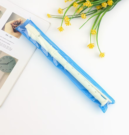 1 Peça de Flauta de Plástico com 8 Orifícios